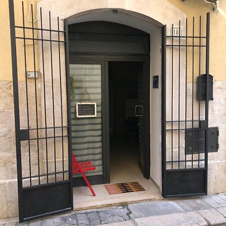 Guendalina Sweet Home - La Casetta Di Guendalina Trani Exterior foto