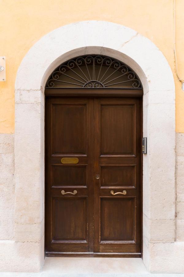 Guendalina Sweet Home - La Casetta Di Guendalina Trani Exterior foto